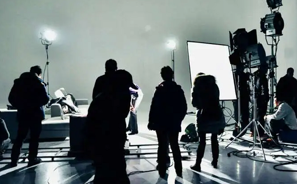 廣告宣傳片拍攝要用什么設備比較好